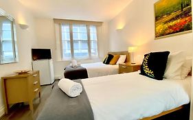 Central London 1 Bed Apt- Sleeps 3 & Pet Friendly